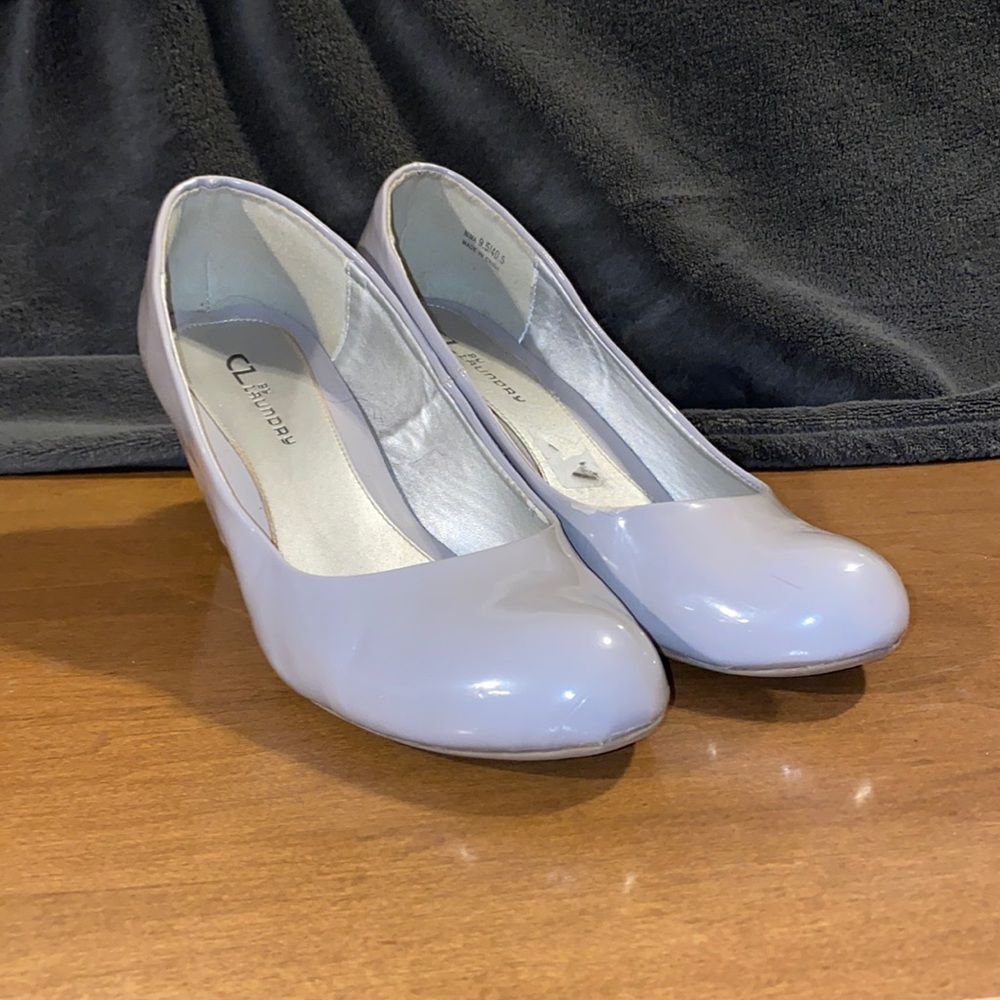 CL by Laundry Gray wedge